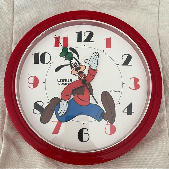Vintage Walt Disney Goofy 10” Wall Clock Lorus Quartz Japan Red frame Tested - Picture 4 of 10